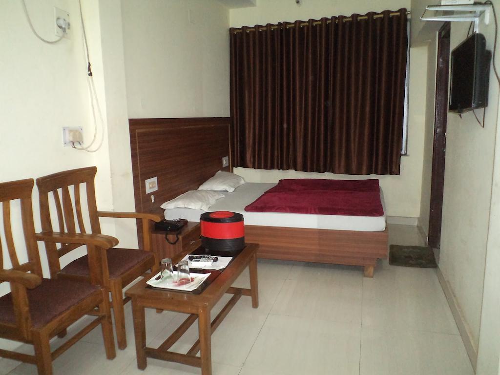 Hotel Umang ลัคเนา ห้อง รูปภาพ